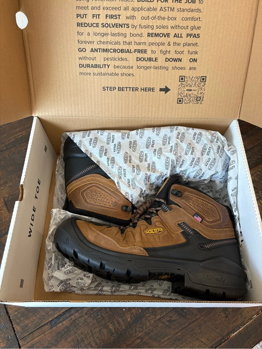 KEEN Men’s NWT Targee IV Mid Waterproof Work Boots Belgian/Black Size 13